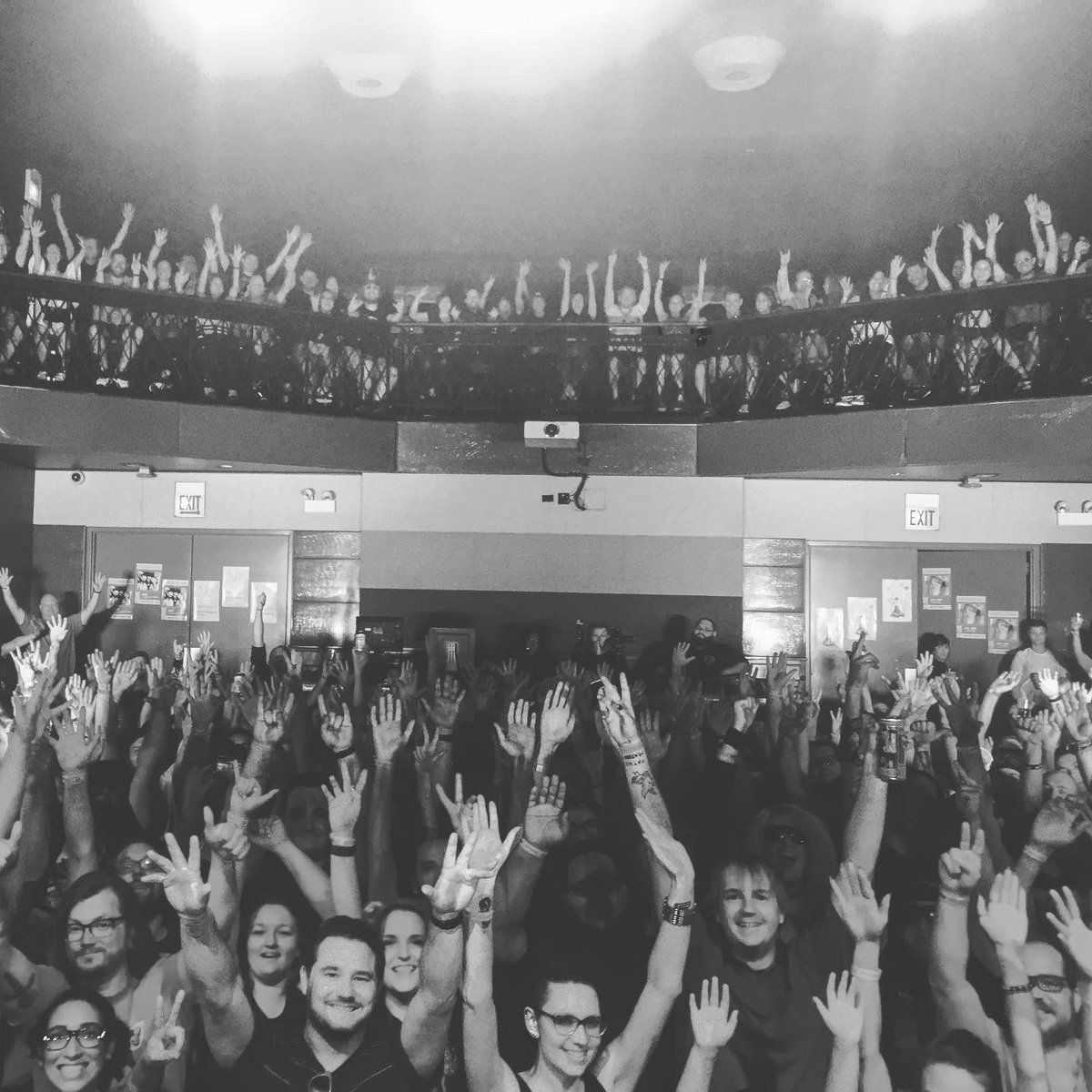 fm84's tweet photo. Thank you Chicago for a wonderful end to our 2019 US and Canadian tour at @LincolnHall last night. We’ll see a bunch of you tonight at @Electric_Forest with our good friends @TheMidnightLA - the perfect way to close out an amazing few months on the road. https://t.co/rjreMtZx9c