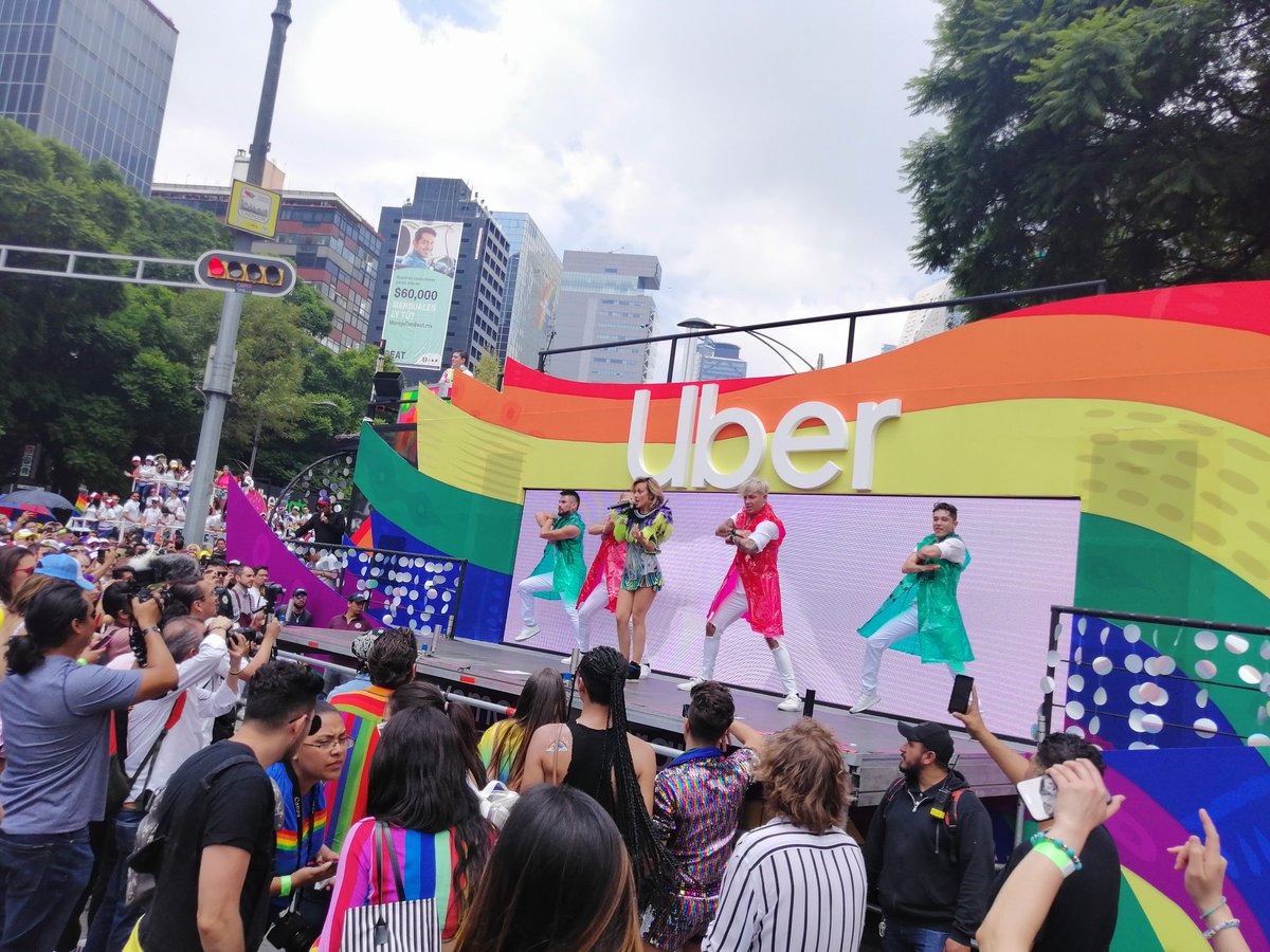 MANU_MNDZ's tweet photo. Gracias @officialfey por recordarnos acerca del amor, el respeto y está experiencia planetaria dónde venimos a aprender y se felices! #WordsOfWisdom #LoveIsLove #GayPride #ProudGuy #Fey #CDMXPride https://t.co/ml6zo1c8SC