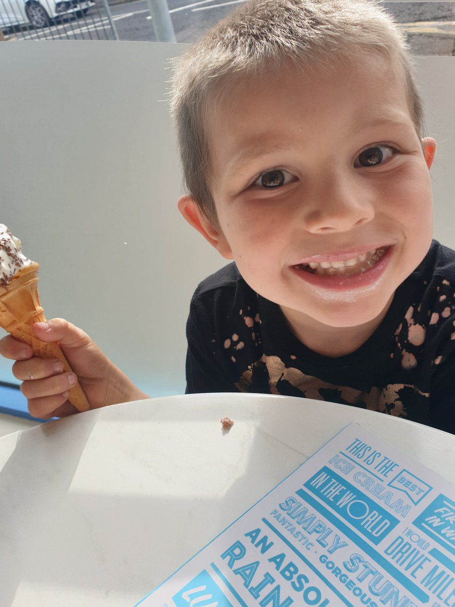 kmmitchell2's tweet photo. Nothing like a @JoesIceCream to finish the weekend.🍦❤🍦#icecream #weekendisover #joesicecream #besticecreammaker https://t.co/xGq9n7tfEk