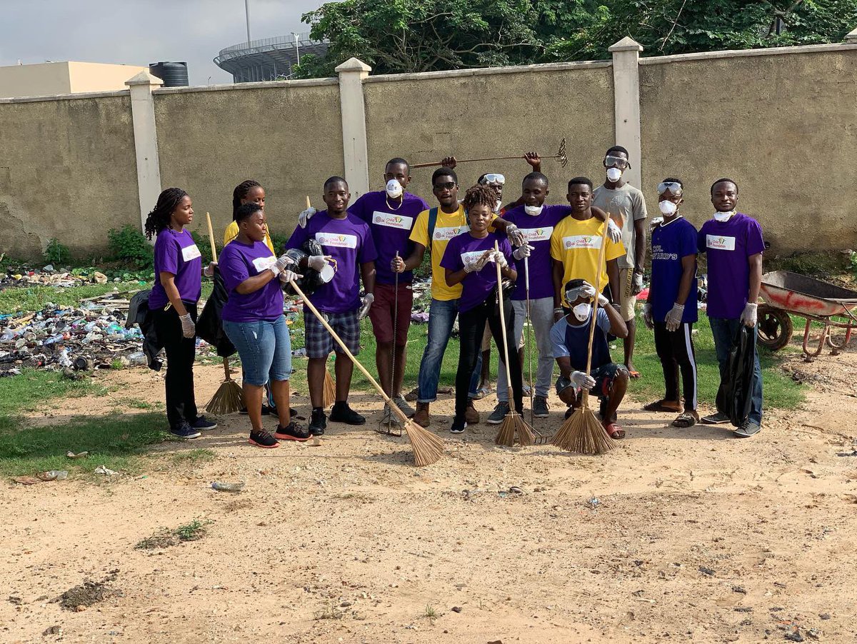 GroupOai's tweet photo. PART 1
29-06-19: The “SAVE THE ENVIRONMENT PROJECT” championed by the OaiChild Foundation in collaboration with the OaiGroup LLC. organized a thorough and a successful clean-up exercise behind the Independence Square, Accra. 
 #oaigroup #cleanupexercise #OaiAgric #OaiHealth 1/2 https://t.co/Q3Wsfp9VHJ