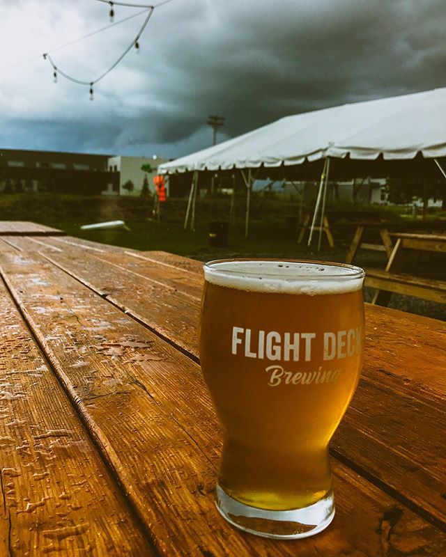 Flight Deck Brewing tweet media