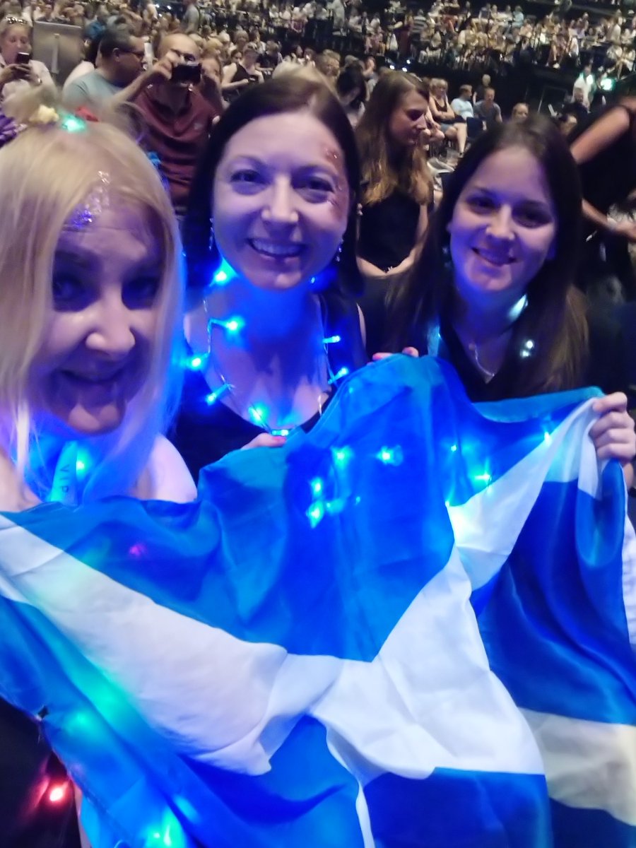 <a href="/HowardDonald/">Howard Donald</a> Thank you for everything...... You give us so much every single gig... Time for rest but will see you soon... As we say in 🏴󠁧󠁢󠁳󠁣󠁴󠁿 haste ye back