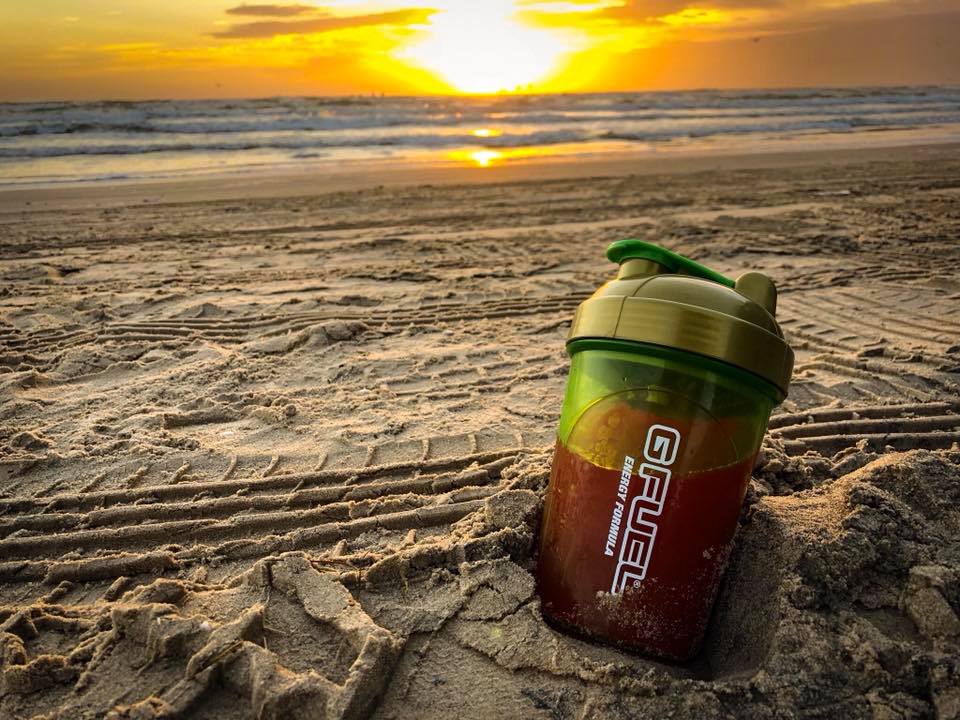 PLAYER2_AU's tweet photo. *Insert inspirational Monday morning quote about seizing the day and looking towards the horizon or whatever*

📸 IzzyIsBusy_ via Twitter https://t.co/LAGffAo9Xn