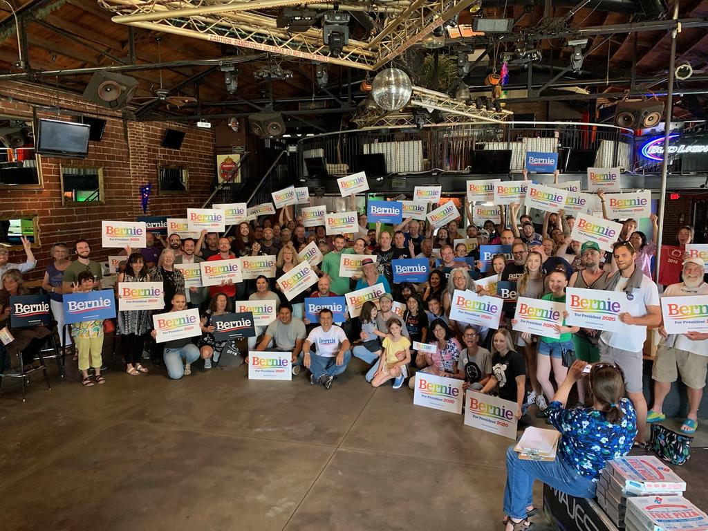 AustinMiller133's tweet photo. Tulsa, Oklahoma is still feeling the Bern! @People4Bernie @NomikiKonst @ninaturner @janeosanders #TulsaForBernie #BernieSanders https://t.co/NLBzcOUPnl