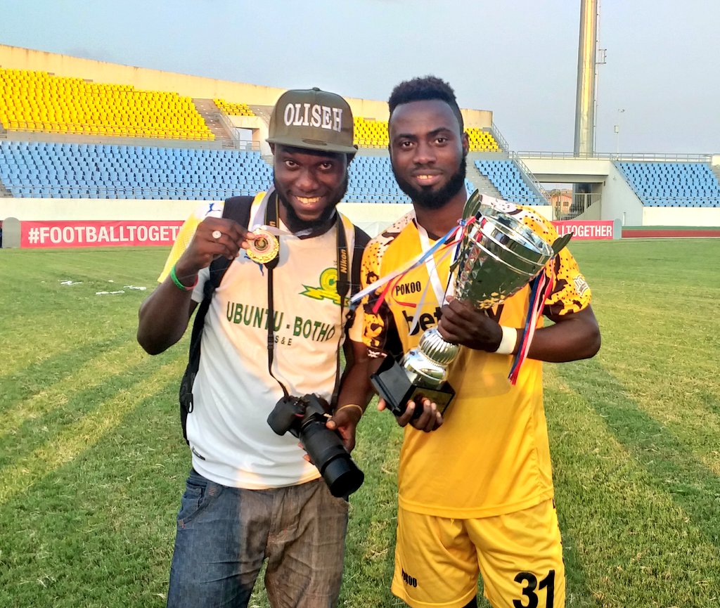 ghanasoccernews's tweet photo. Our editor has a medal π
too
@AshantiGoldSC_ 1-0 Nzema Kotoko.
#GFASC #NCSpecial https://t.co/wYgJD0IJEY