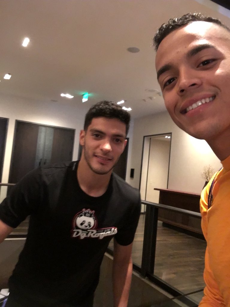 Izzywizzyyyy's tweet photo. Gracias por una noche inolvidable 🇲🇽 https://t.co/UfDm3hwCry
