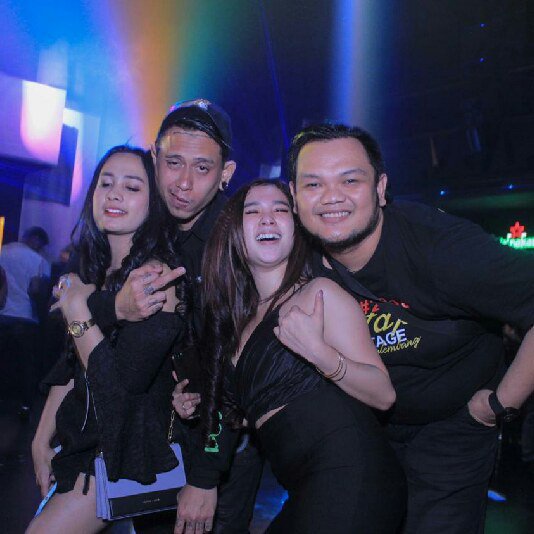 ayo pergi bersamaku on #BIGOLIVE bigo.tv/sid/2107796649…