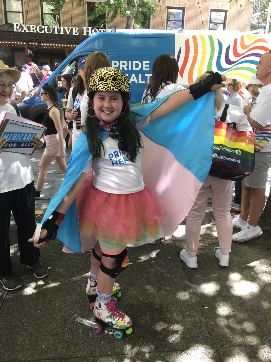kamseattle's tweet photo. This is #kaiserpermanentepride #kpride @kpwashington #seattlepride2019 https://t.co/9tq1mOJJB3