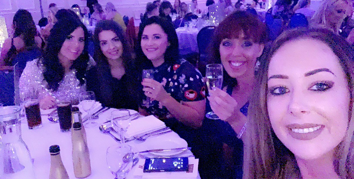 Aimee_Sx's tweet photo. The Scottish beauty industry awards 2019 @CreativeOceanic https://t.co/vkgXGl4OLN