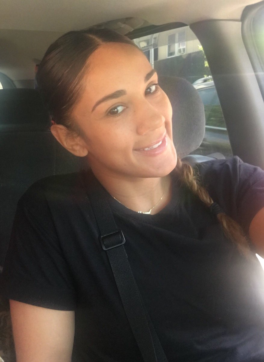 Serranosisters's tweet photo. A lil Post for my Haters:
Real beauty Doesn’t need help, #NoMakeup, #NoFilters, #NoAddOns in any department 🤷🏻♀️
‘I’m Not LUCKY I’m BLESSED!’
#GodIsGreat #KeepHating #IllKeep #Shinning & #Glowing https://t.co/Nd2F5ACfCr