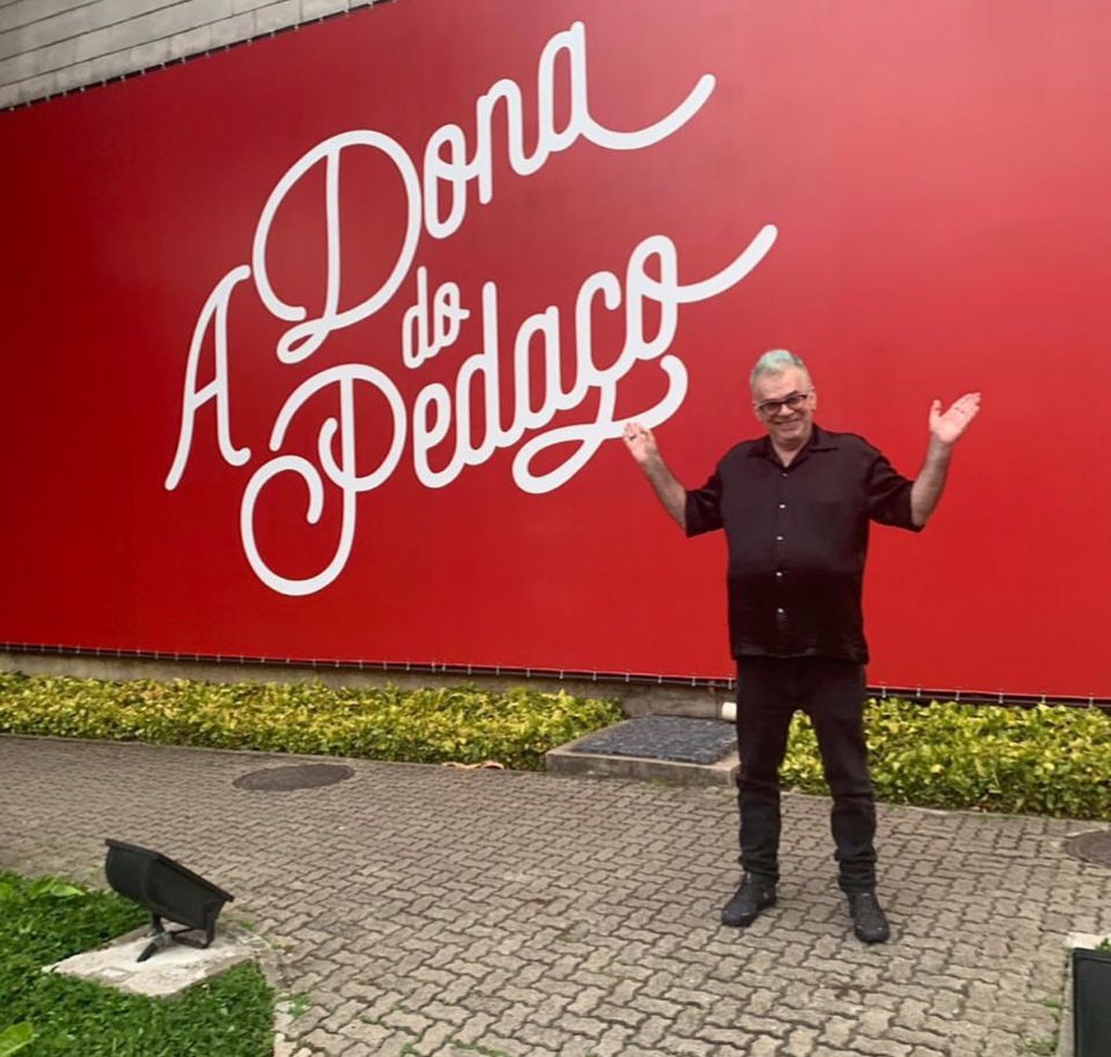 WalcyrCarrasco's tweet image. Dia de visita aos estúdio Globo. #ADonaDoPedaço #projac #globo