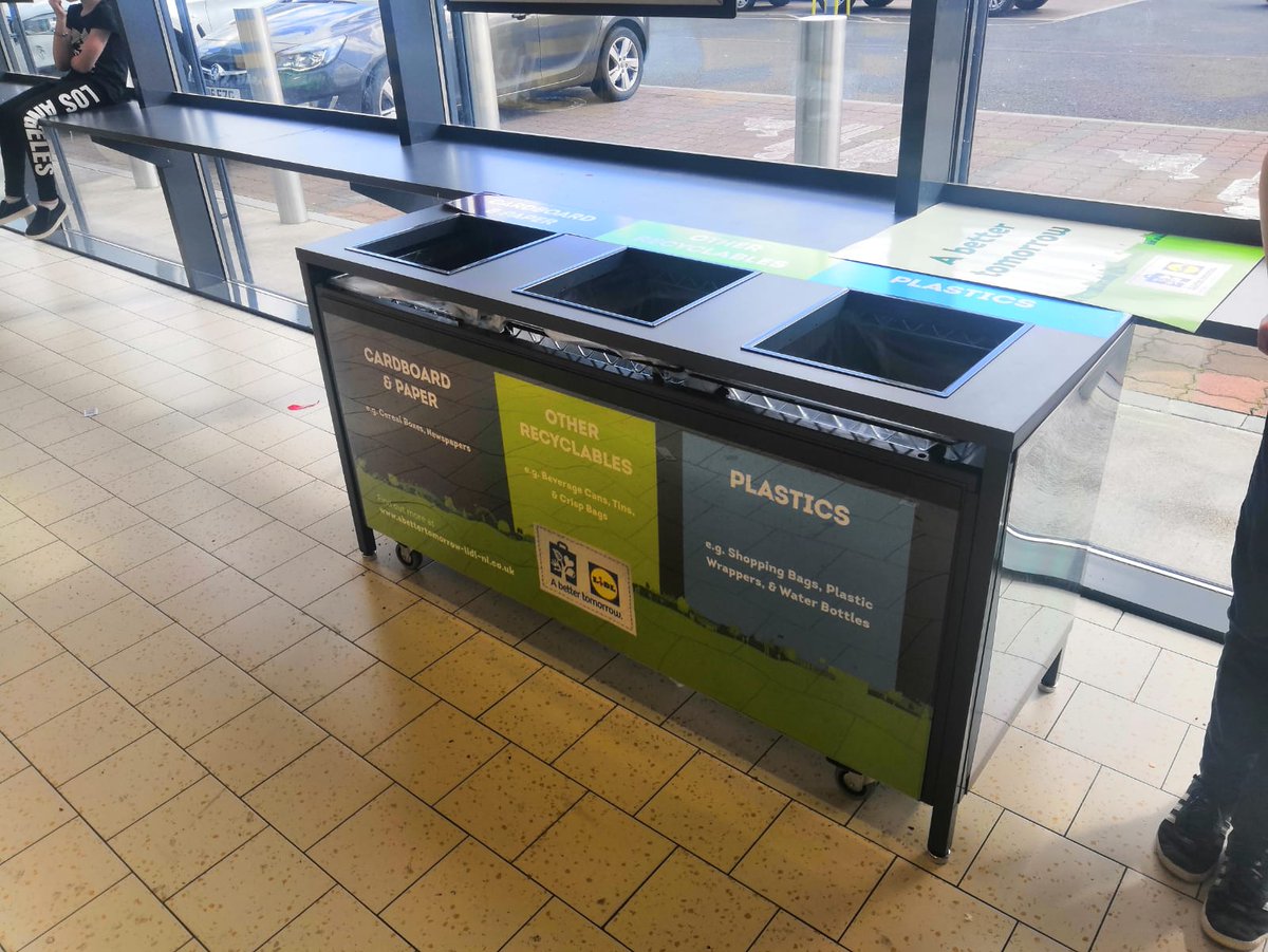 Pim247's tweet photo. Great to see @lidl_ireland newry starting to take @HughFW #WarOnPlastic seriously #itsastart you can unwrap your plastic in store and leave it with them ♻️#reducereuserecycle #cleanergreenercommunities https://t.co/af2tvWzO7I