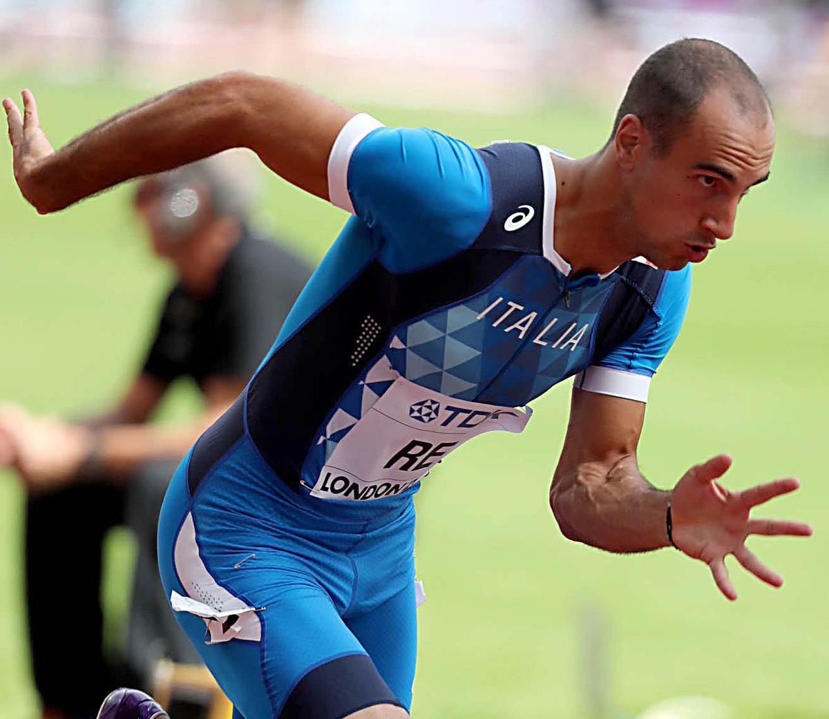 Davide Re migliora se stesso: nuovo record sotto i 45’’  dlvr.it/R7YZl1