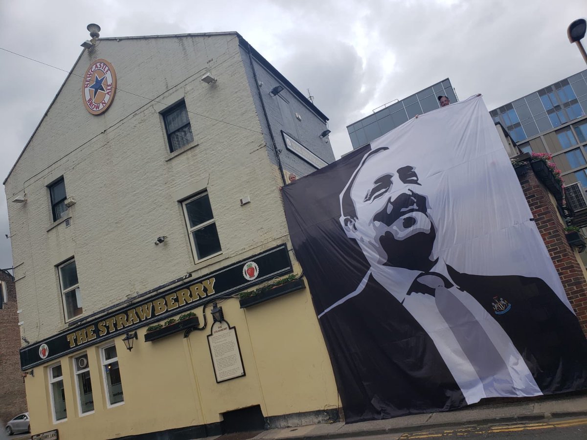 worflags's tweet image. #RafasLastDay @rafabenitezweb #NUFC @theberrypub