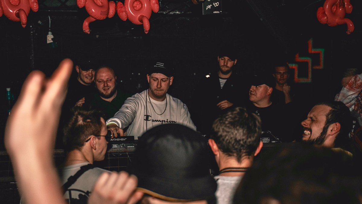 Mikeybcomposer's tweet image. Thanks to @SMDBEvents_ for having me in Birmingham 
My new single with @KryphonOfficial is out 12th July ❤️