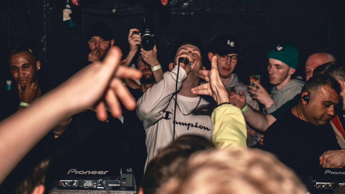 Mikeybcomposer's tweet image. Thanks to @SMDBEvents_ for having me in Birmingham 
My new single with @KryphonOfficial is out 12th July ❤️