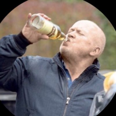PhilMitchellSZN's tweet photo. Welcome Ladies and Gentlemen  #NewProfilePic https://t.co/w9ivUtz4Uj