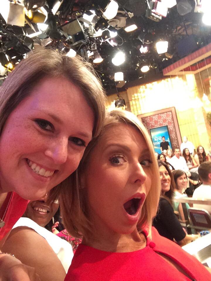 lnicholcaves's tweet photo. 5 years ago I met @KellyRipa on Kelly and Michael. Oh, and I was the summer dancer. 😂 #kellyandmichael @LiveKellyRyan https://t.co/bZhCnSATJw
