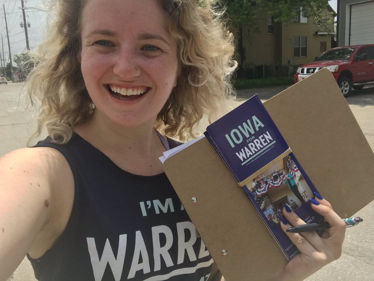 latteash's tweet photo. Dreaming big, fighting hard, and swimming through humidity to talk to caucus goers about @ewarren.
Everyone’s talking about student loans and climate change, and as we know, she’s #GotAPlanForThat https://t.co/IVd1AvodgS