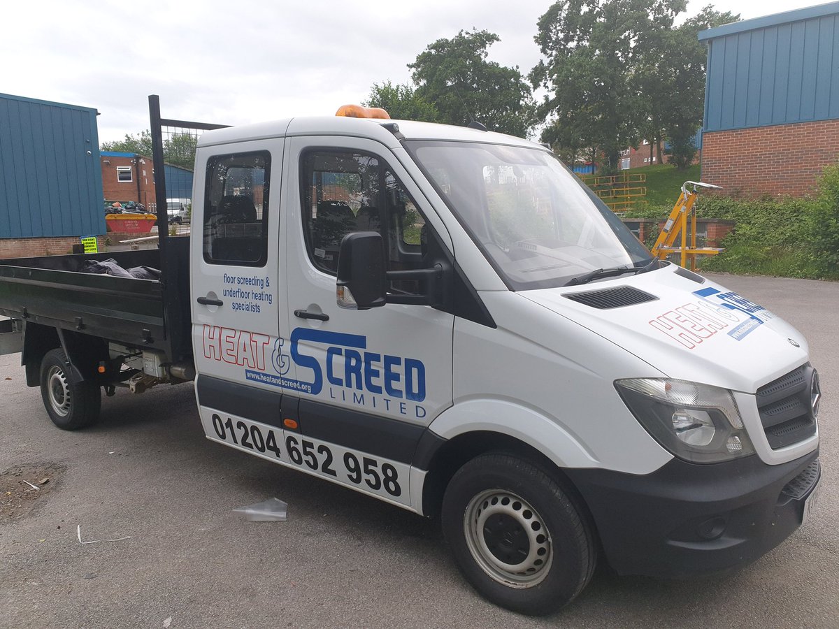 New addition to our fleet. We have purchased this vehicle to make us more competitive on smaller jobs and it is also ideal for our flowing screed jobs to tow the pump #mercedes #heatandscreed #tipper #screeding