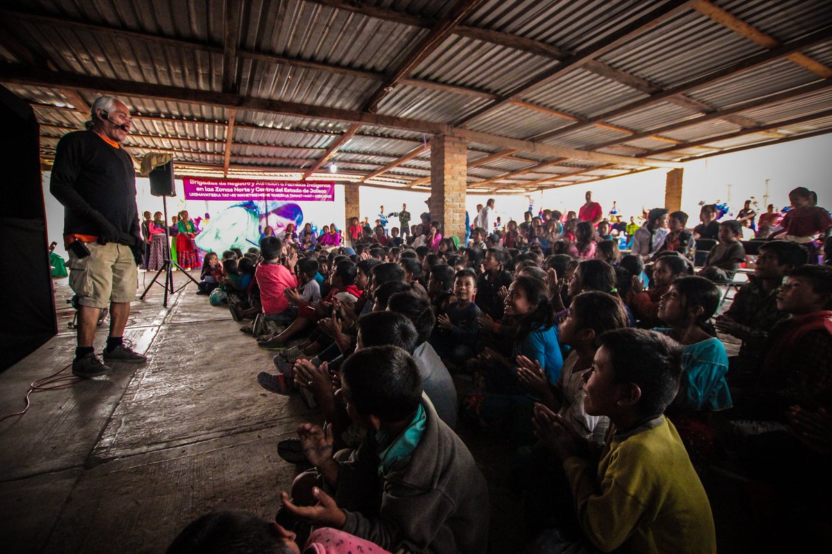 GobiernoJalisco's tweet photo. Brigadas por la Inclusión es un programa con el que lograremos la incorporación de las comunidades más vulnerables de nuestro estado.

En esta ocasión acercamos diferentes servicios a la gente de Ocota de la Sierra para atender sus principales necesidades. https://t.co/rEALhOoRrS