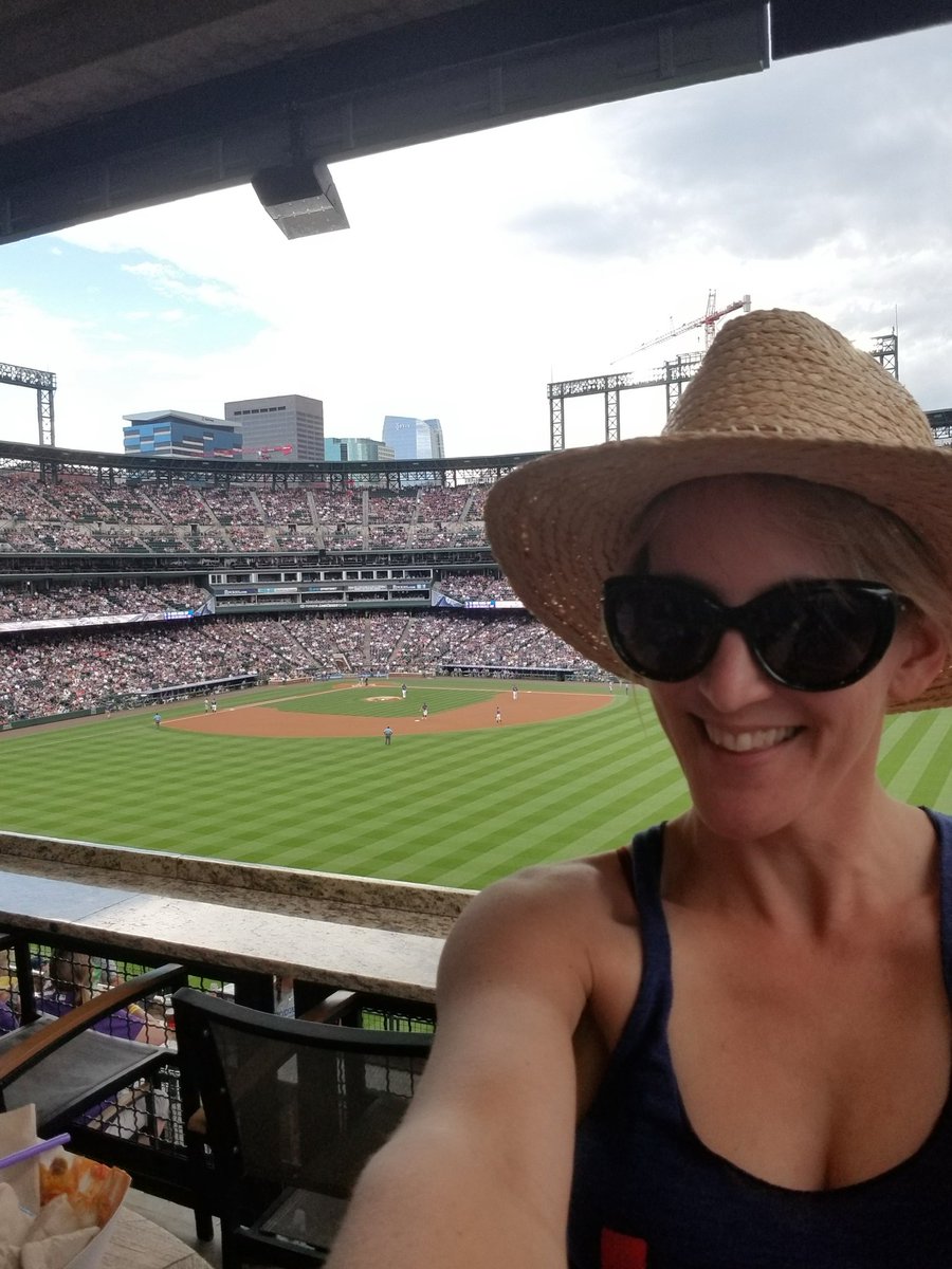 MichellesinDen's tweet photo. Baseball time! https://t.co/ekh54G9SqV