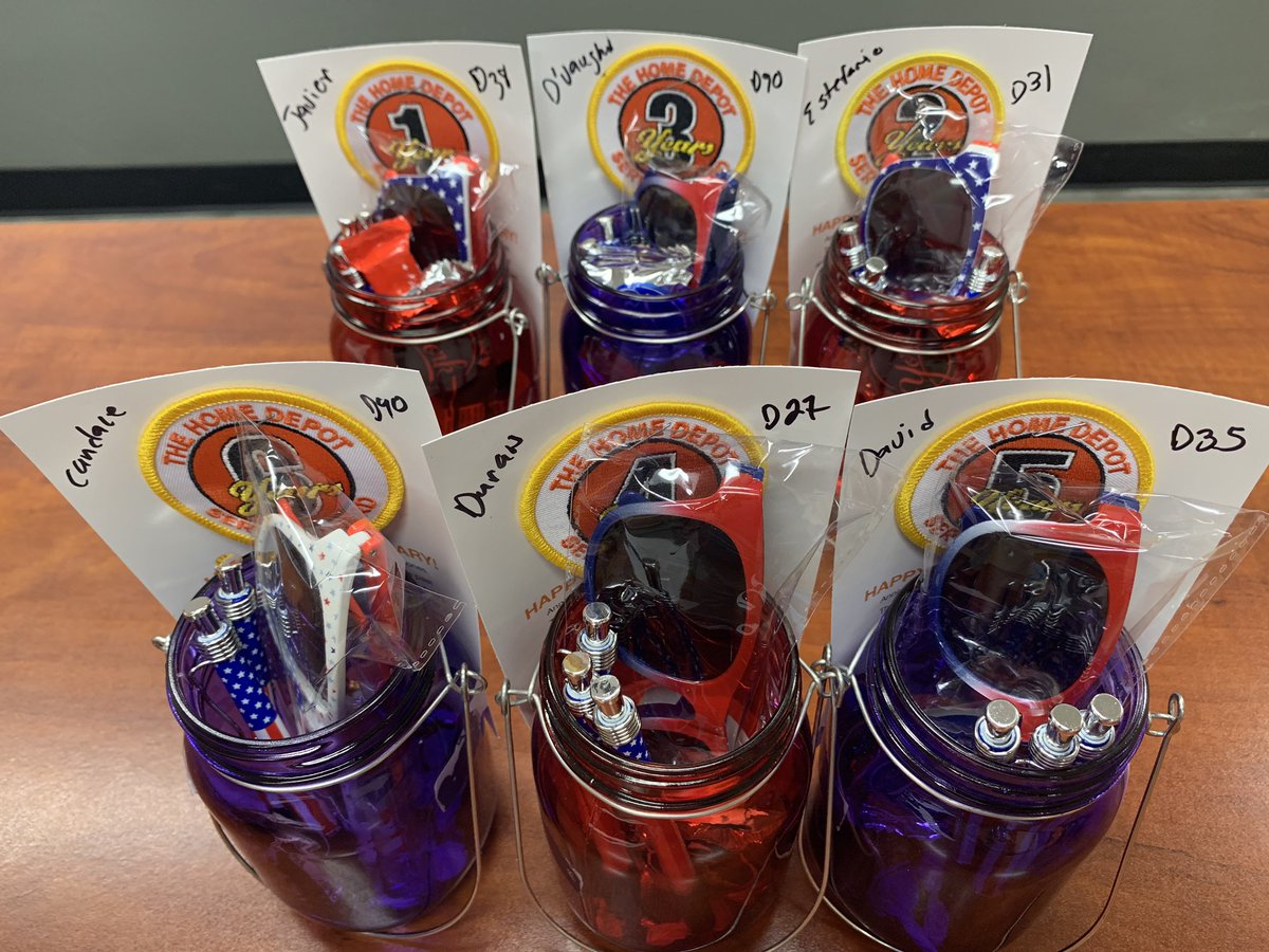 PRSKILOVER's tweet photo. Another month to CELEBRATE 🎉 and show associates how they FIREWORKS 💥 in our eyes here at 0256. https://t.co/7zMMEEjhqn