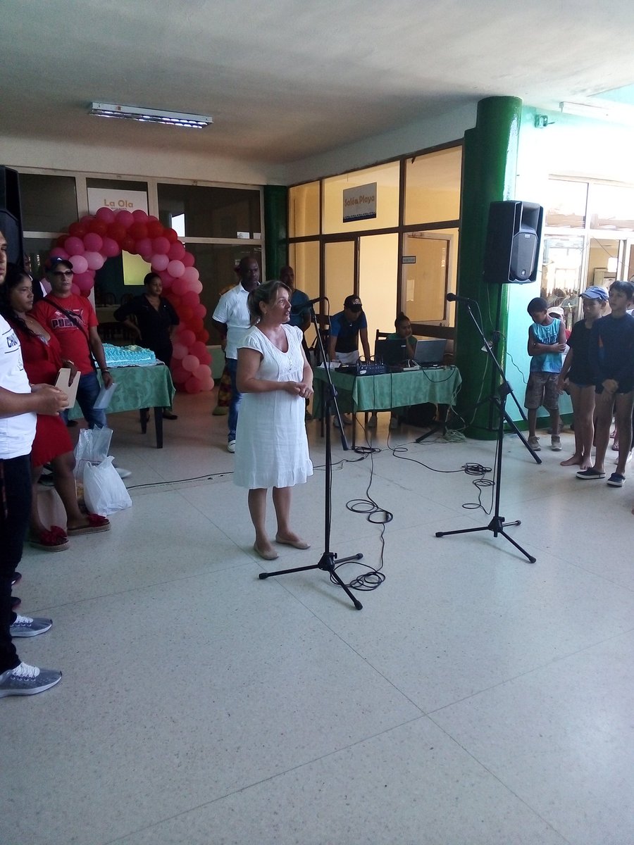 RocaNilda's tweet photo. Hoy inicia el Verano  con la   reapertura del CSO Otto Parelleda para el disfrute de los trabajadores de la salud,este círculo social recién repararado brinda a nuestros trabajadores área de playa,piscina ranchon,  actividades culturales y recreativas https://t.co/Jfzzq77Sn4 https://t.co/LCwHM2PpNB
