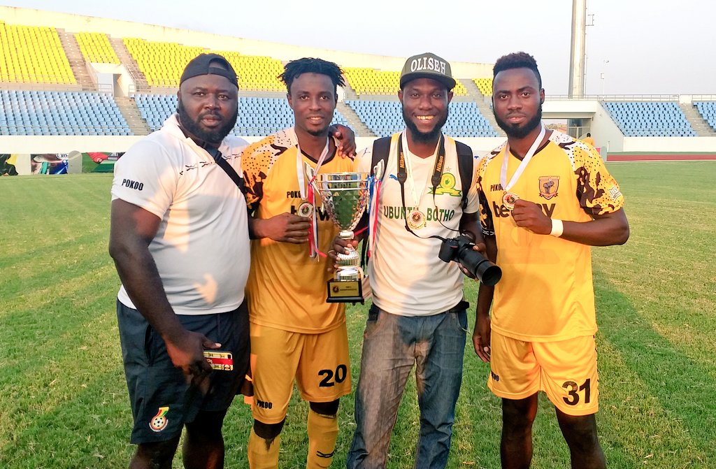 dadaoliseh's tweet photo. Local Champion Is Still A Champion
I appreciate the love Ya'll.
#LocalChampionIsStillAChampion #LoveForAllHatredForNone #GhanaSoccerNews #PositiveVibes #GodHasBeenFaithful #CleanHeart #GFASC #NCSpecial #Ashantigold https://t.co/F5pHQ2PZAr