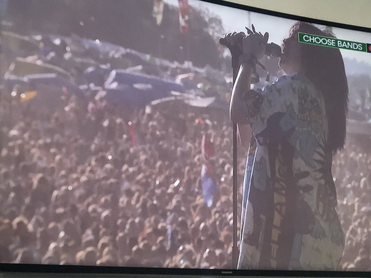 Absolutely in love with <a href="/billieeilish/">billie eilish</a> @GlastoFest #incredibleset #outstanding #wishiwasithere #sunday #night #britishsummertime