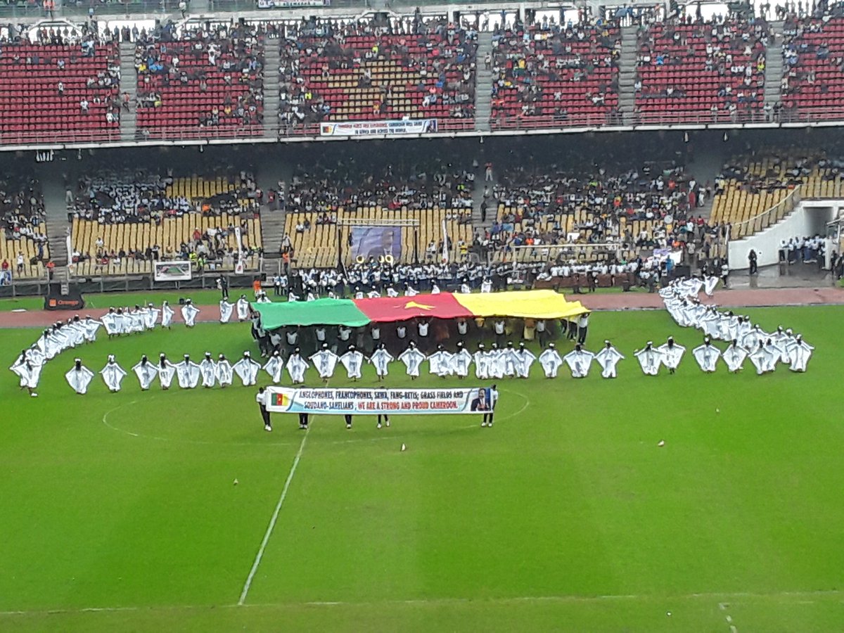 CameroonPm237's tweet photo. Je félicite tous les membres du mouvement sportif national, cette jeunesse sportive symbole d'un #Cameroun un et indivisible, au-delà des diversités. Que l'idéal sportif célébré ce jour serve à la consolidation de la paix et la stabilité, pour des lendemains meilleurs.
#CDC2019 https://t.co/ltf9iyIQwM