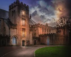 MarketingYou__'s tweet photo. @derek_acorah #GHOST HUNTS👻- Sat 2 Nov (We are now FULL) - Explore with Derek &amp; his special guests>@janmurphypara1 @JimmyDevlin &amp; @medium62 at @TorreAbbey (Founded in 1196)>https://t.co/DL1inUO5Q9 - #Halloween #Haunted #Spiritualist #GhostHunting @EnglishRiviera🌴 #London #Devon https://t.co/F1BYNR5Uxy