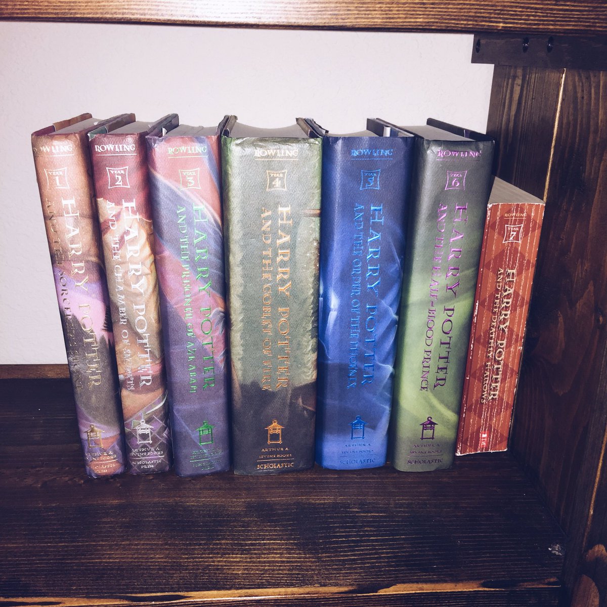 msandersonjags's tweet photo. It might have taken a while but I have finally finished this magical series. Book 7 has rejoins its clan on the bookshelf while another book comes down. #lsreads #LSsharks #HarryPotter #ilovereading https://t.co/hzZ7iqmXkN