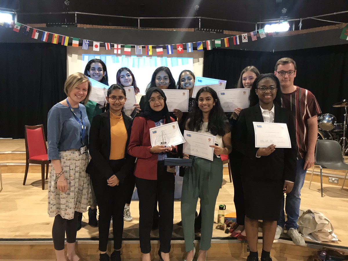 mrsowen_cz's tweet photo. So unbelievably proud of @AGGS_MUN our @AGGSchool MUN team... we won outstanding delegation @WGSMUN thank you for a fabulous day. So lovely they won this at my last conference.. so so unbelievably proud 😘 https://t.co/QjAdF8XB4u