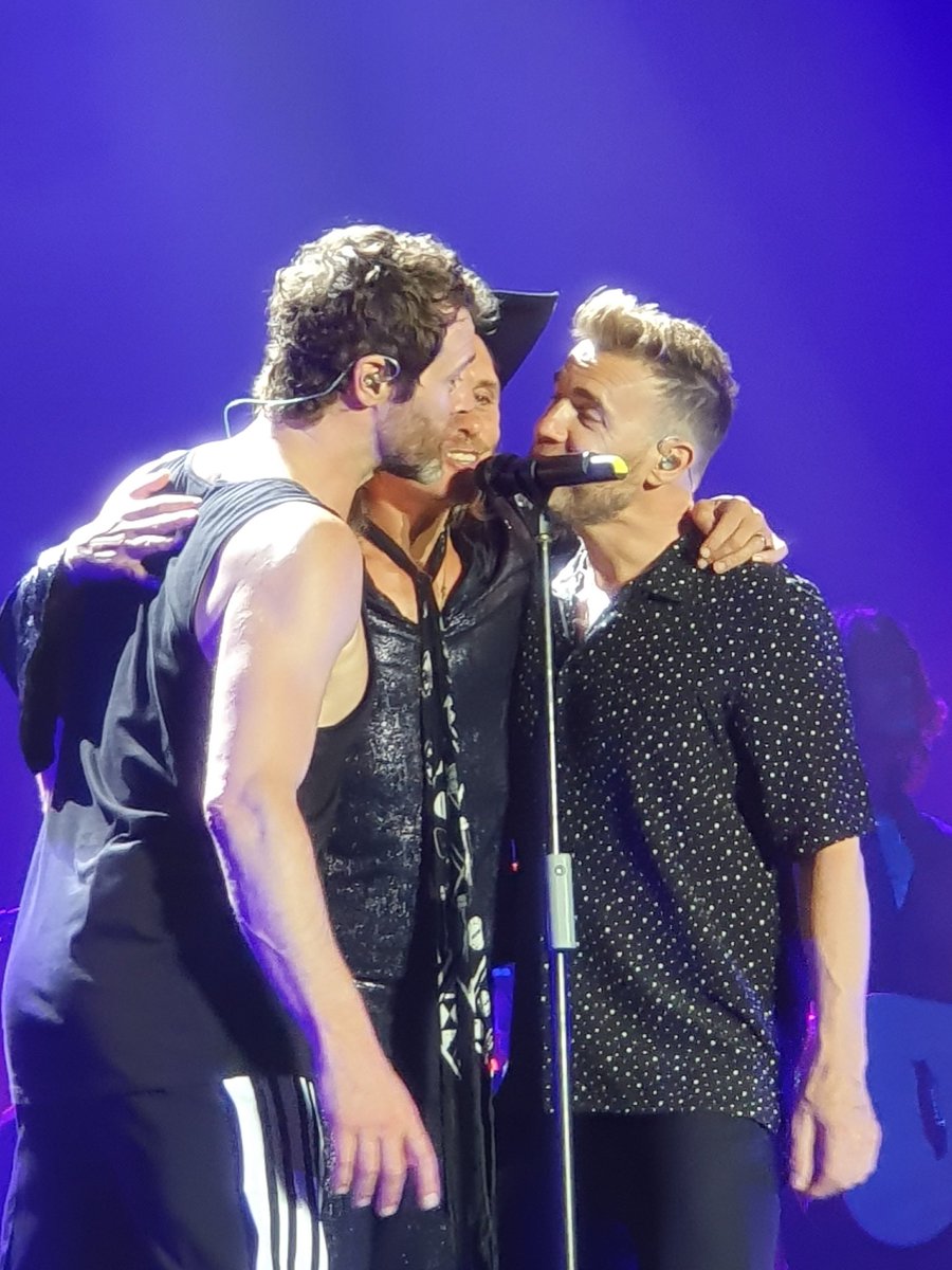 Well that was special <a href="/takethat/">Take That</a> <a href="/GaryBarlow/">Gary Barlow</a> <a href="/OfficialMarkO/">Mark Owen</a> <a href="/HowardDonald/">Howard Donald</a> #zurich #lastgig #nottheend