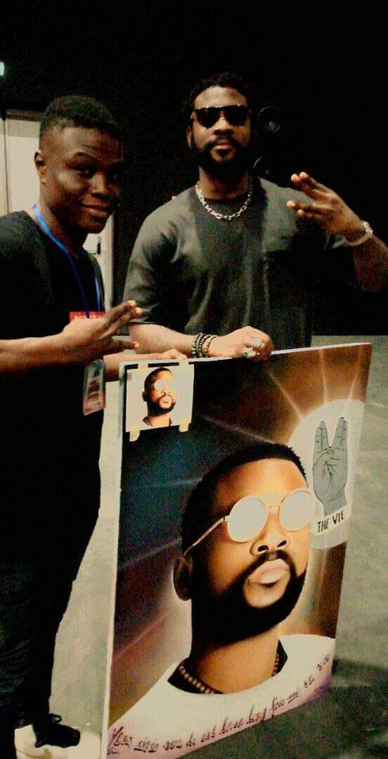 FotsoAlexR's tweet image. Christophe Nyobe.  

Inédit portait :   Mr. The🖖 Vie.  Au Cameroun.   Samedi 29 juin à Douala,    DAMSO 🖖