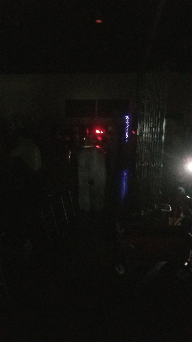 ReedLetters's tweet image. #RobCon just lost power due to passing thunderstorms ⚡ #TwoWeekInk ✌🎨