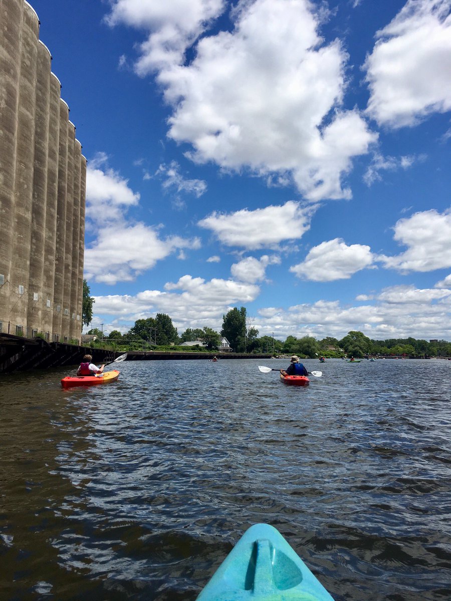 ElevatorAlley's tweet photo. How about those blue skies &amp; fluffy white clouds today? #blueskies #kayak #paddlebuffalo #grainelevator #buffaloriver #ofw #buffalo #InTheBUF https://t.co/UJlFQXOaxO