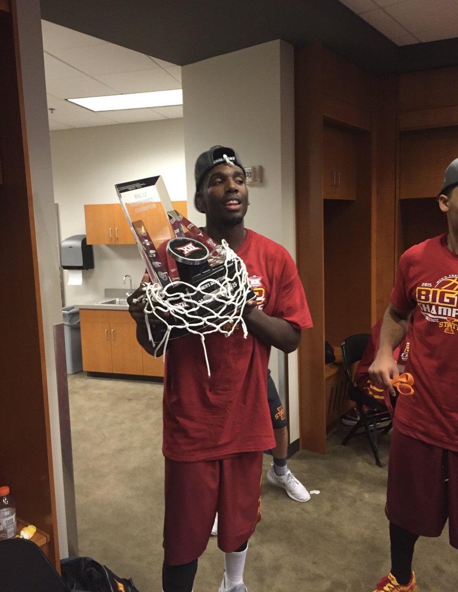 NSchmidty2's tweet photo. Happy birthday brother!! @DustinHogue1 #cyclONEnation #indianhills #dblaze #bestshooterinthecountry #toothpick https://t.co/hEhaZ2xFDc