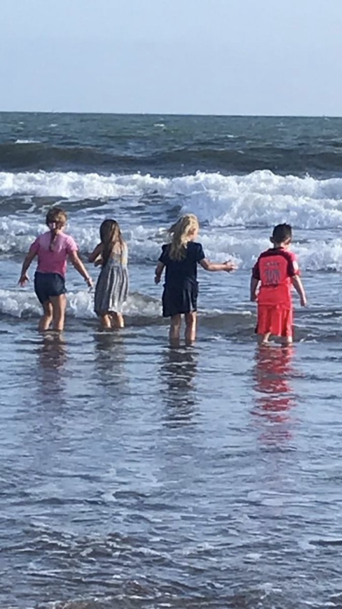 Sunday funday 🎉 toy story 4 , park , chips then fun in the sea. Spikey had a lovely weeknd. l@YBB_Year1_2