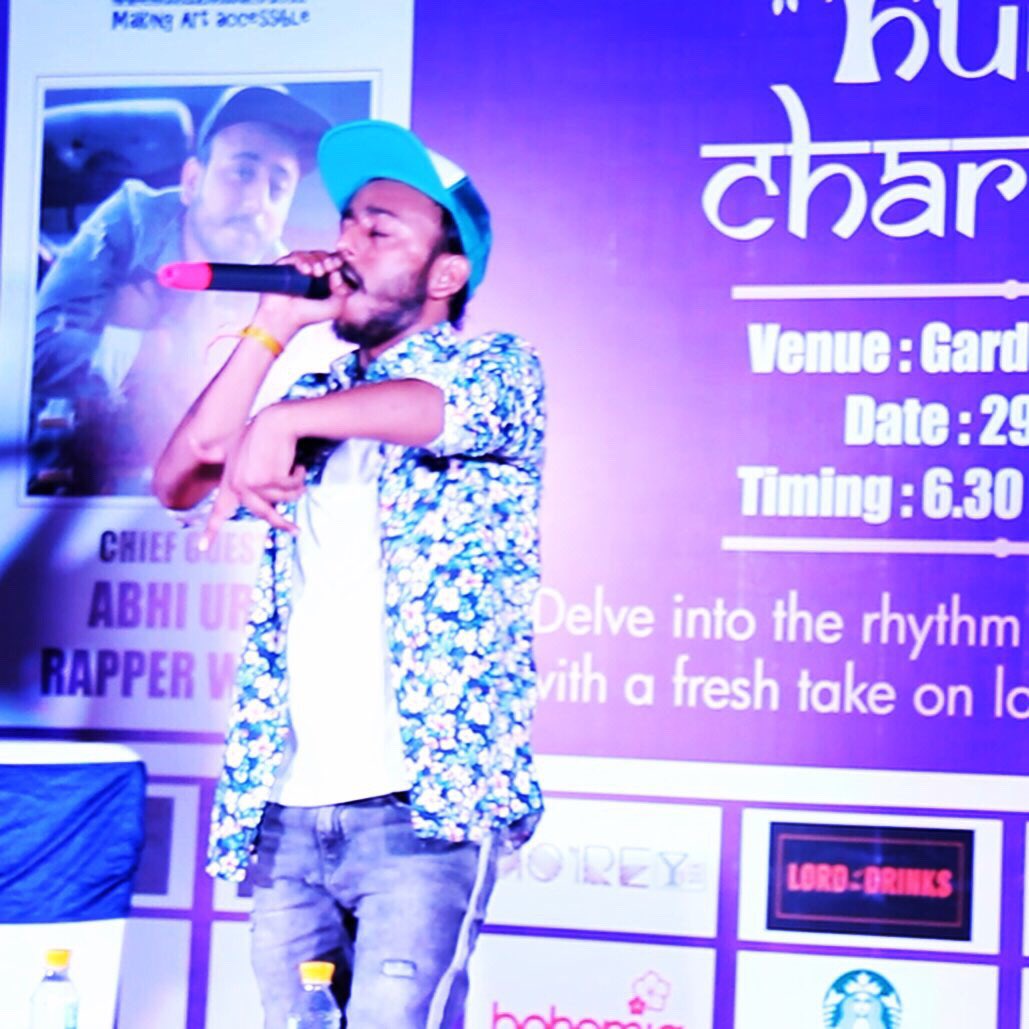 i_dhirajsingh's tweet image. Some memorable moments from #HunarCharcha which is a unique ‘artist chat in a mall’ series presented by @Hunar_TV &amp;amp; @gardensgalleria This episode of the series featured #desirapper ABHI URF RAPPER WOLF in conversation with urs truly @i_dhirajsingh was a super fun evening 😊✌️