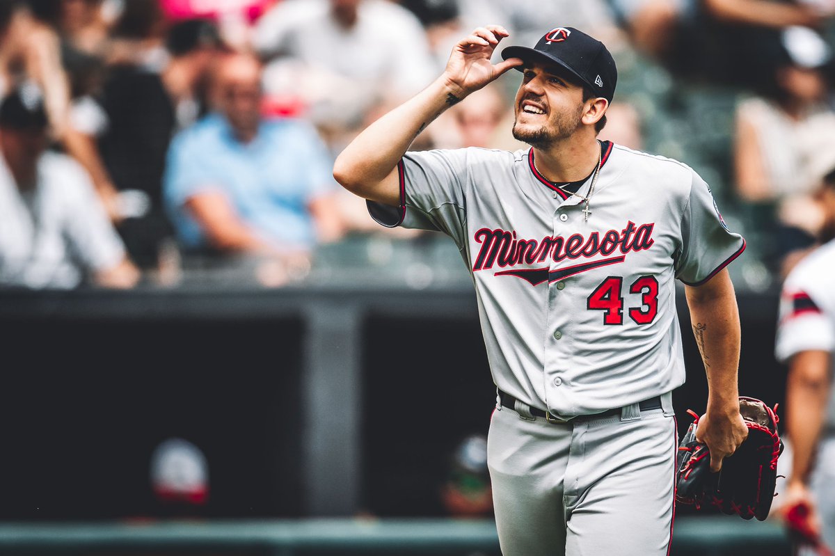 TwinsPics's tweet image. Debut day for Lewis Thorpe. #MNTwins