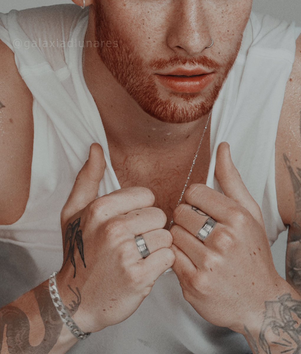 立ち往生 ;                           ❝ 𝑺𝒕𝒖𝒄𝒌 𝒘𝒊𝒕𝒉 𝒎𝒆 ❞

I been gettin' over myself
Thinkin' about what you need
Then I realised that neither of us matter
What's reality?

You are stuck with me
So I guess I'll be sticking with you.