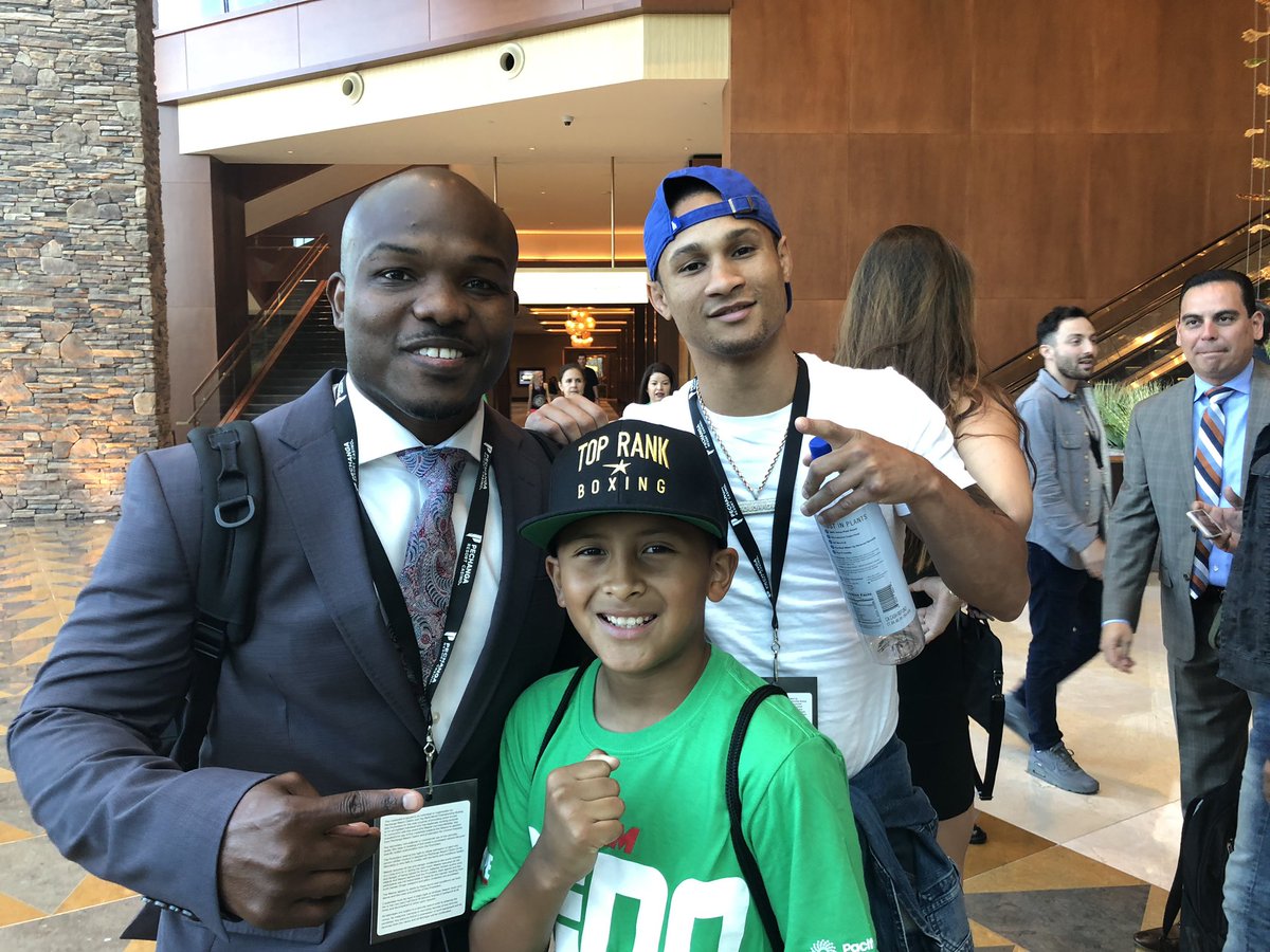 Friday night at the fight @Timbradleyjr and @RPrograis #CommeyBeltran @trboxing #bboyEVAN #Boxing #TrBoxing