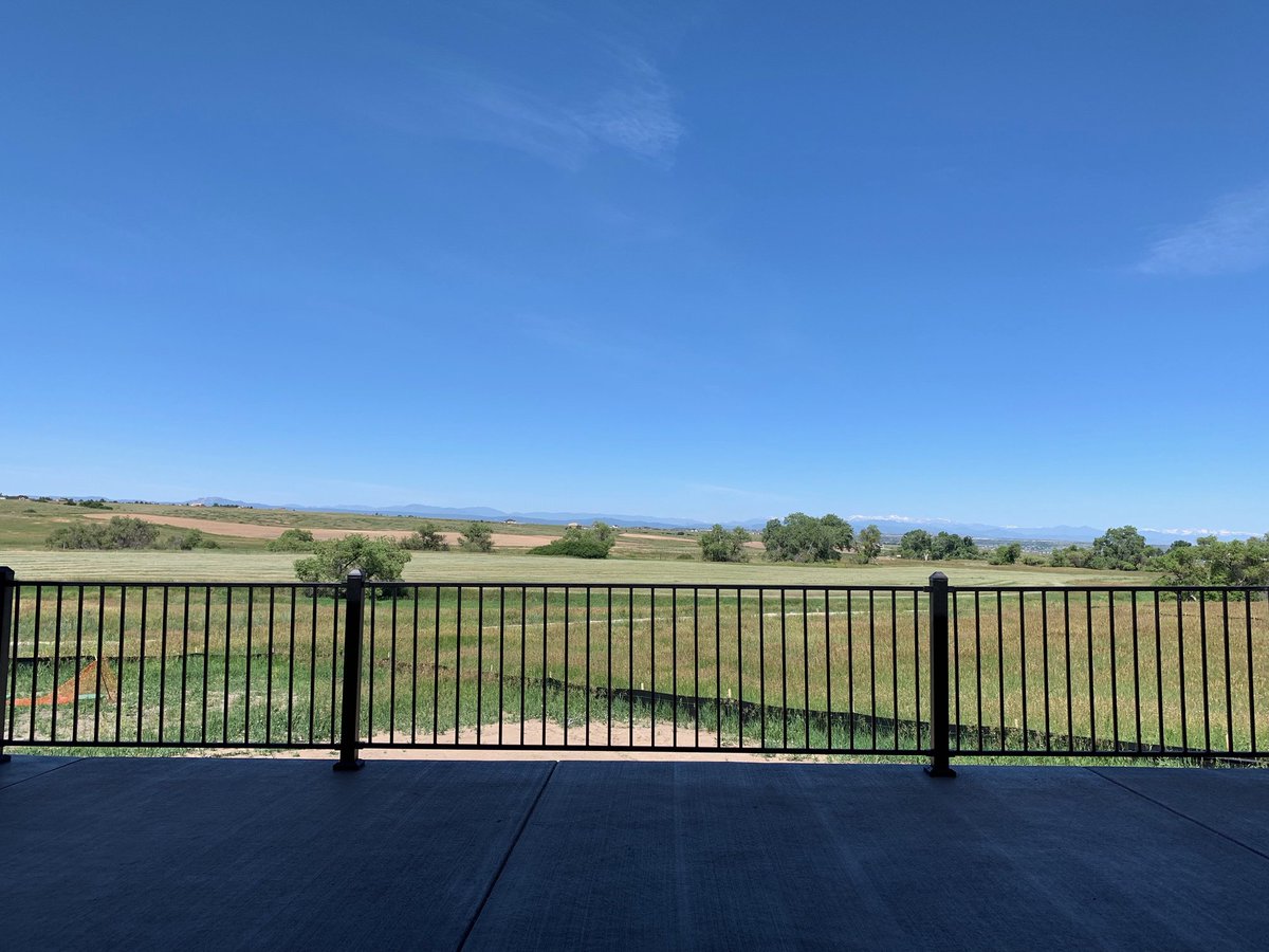 WHO wouldn't want these views!

#homebuilder #customhomes #adamohomes #Colorado #mountains #blueskies #builttrue