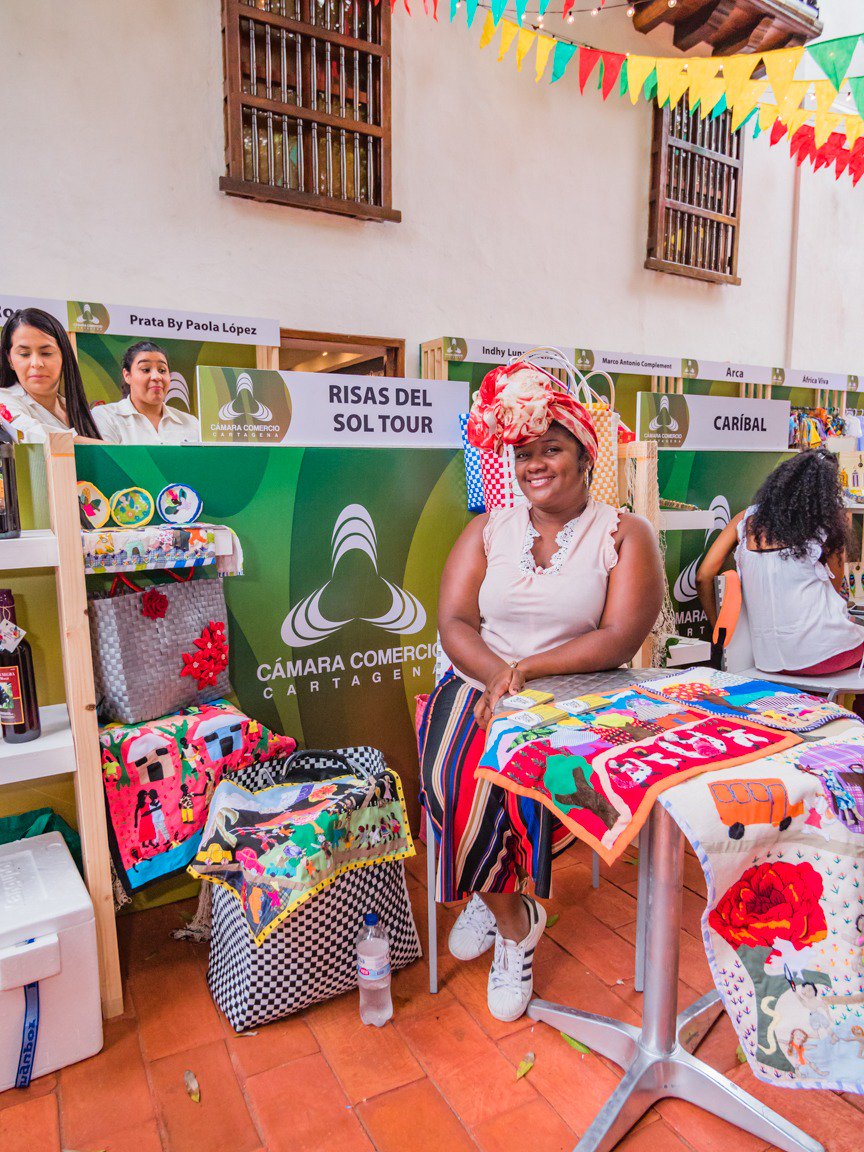 icultur_Bolivar's tweet photo. Con éxito termina la feria Emprende Cultura organizada por la Camara de Comercio de Cartagena.
El talento Orgullo bolivarense se hizo presente en este espacio, para fortecer la Cultura y el Turismo de Bolívar. 

#OrgulloBolivarense 
#BolívarSiAvanza
@camcartagena https://t.co/ZhRwk5osv6