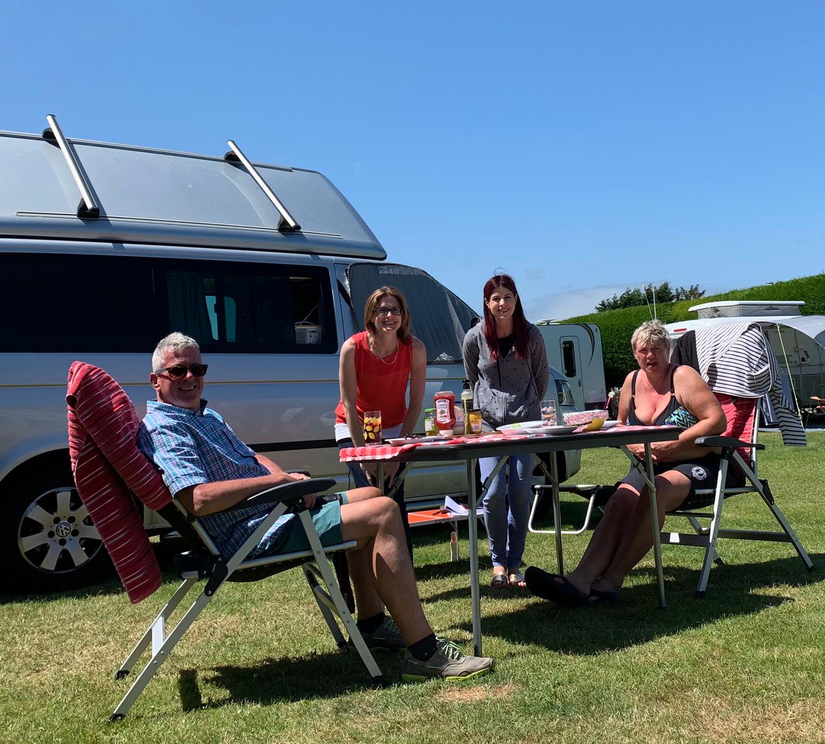 GibboJeremy's tweet photo. Birthday lunch on the Isle of Wight. They played the classic 'When I'm Sixty - Four'. Hell I am now! https://t.co/QyUkmdWPM3