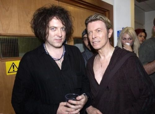 Put The Telly 📺 on Twitter: "Robert with no make-up and David Bowie. #glastonbury https://t.co/VFcwvc2AWd" /