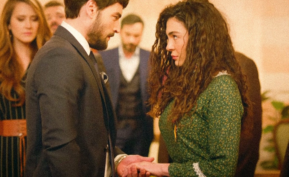 buterashead's tweet photo. Miran Aslanbey bir orduya meydan okuyabilen, ama bir kişiye esir düşendir

#reymir https://t.co/8oCA4AhqoI