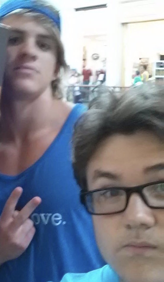 benji_woods's tweet photo. #throwback to this legendary selfie with the one and only @Thesupercole in honor of #Forward2019 wrapping up this weekend 👀 https://t.co/LDK3Z07cT9